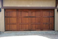 家用车库木门安装